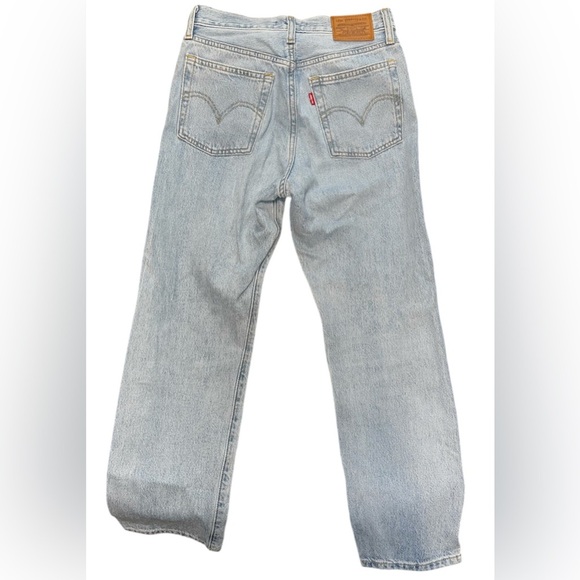 Levi’s Premium Wedgie Straight Fit Women’s Jeans -Light Wash - Picture 2 of 16